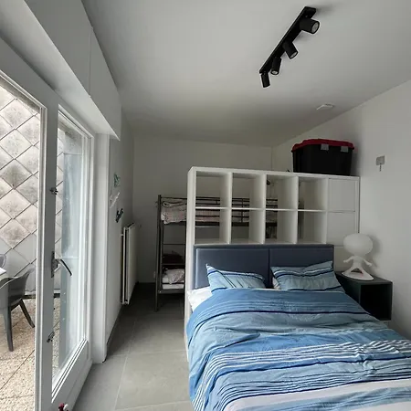 Apartman De Zwaluw 3 *