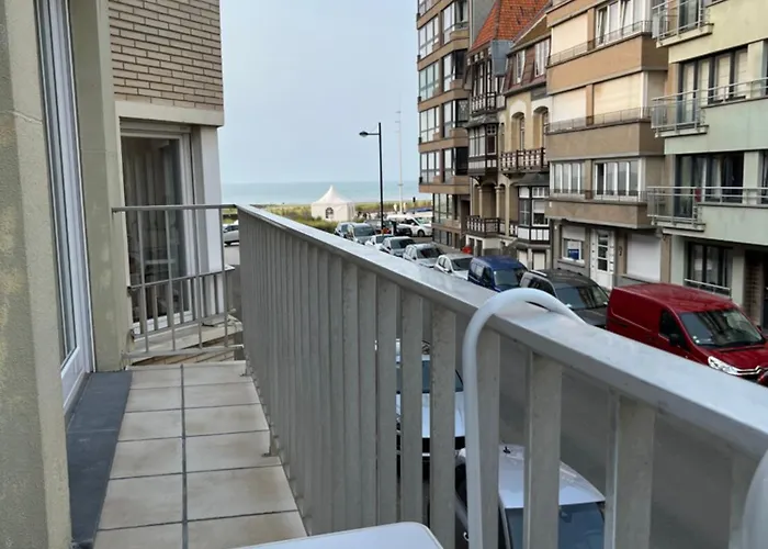 Apartman De Zwaluw 3 *